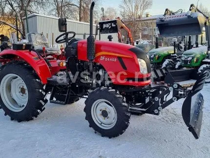 Минитрактор Dongfeng DF-244 G2 без кабины с отвалом